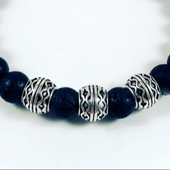 Men or women lava rock celtic beads bracelet - Picture 5 of 6